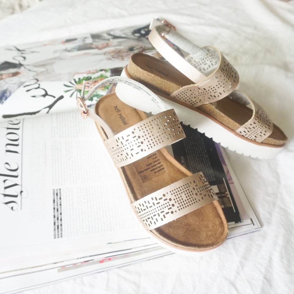 🌟CYBER MONDAY🌟NWOT rose gold platform sandals